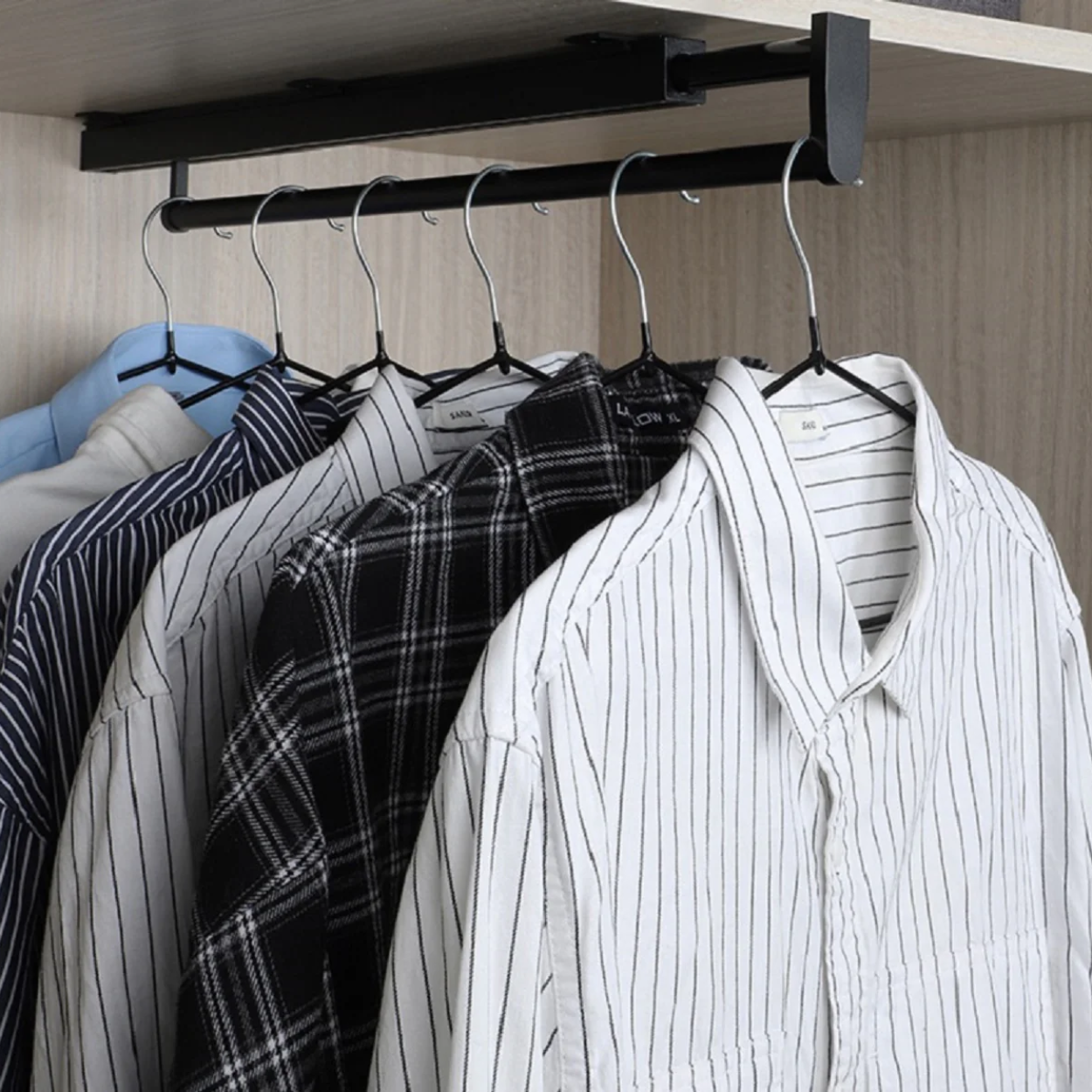 Porte-vêtements Coulissant pour Penderie